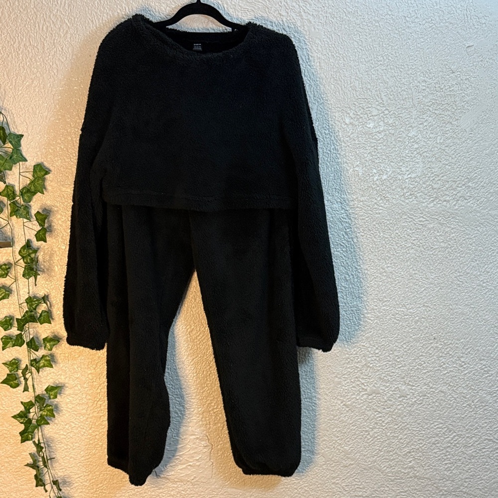 Cozy Black Teddy Lounge Set